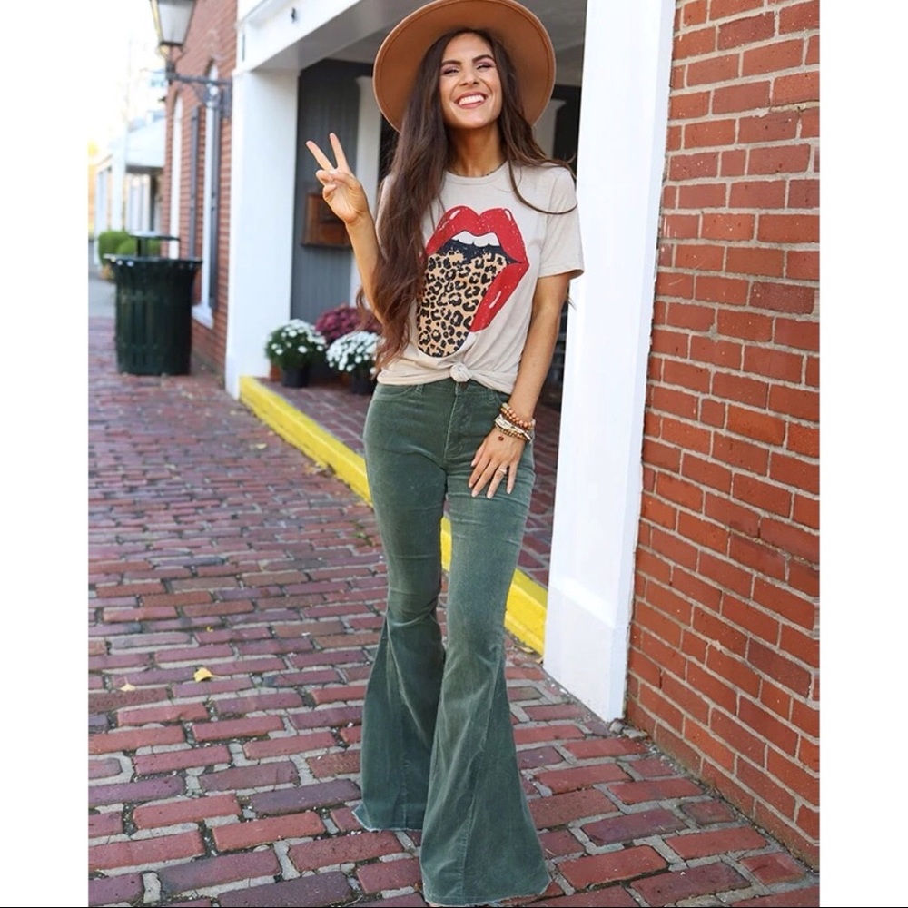 Leopard Rocker Band Graphic Tee - Picture 4 of 4